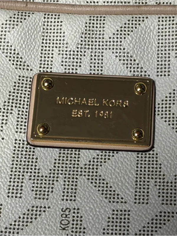 Michael Kors Cream and Tan Monogram purse - Image 3
