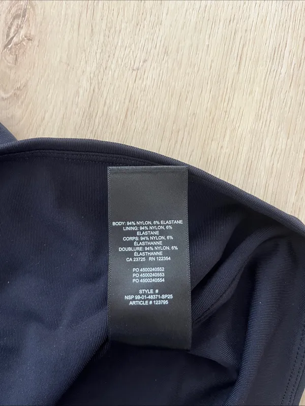 Aritzia Contour Black Short Sleeve Top in Women's Small - Image 5