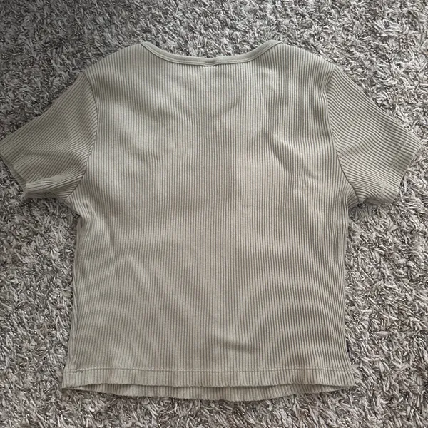 Uniqlo Ribbed Short Sleeve Top - Image 2