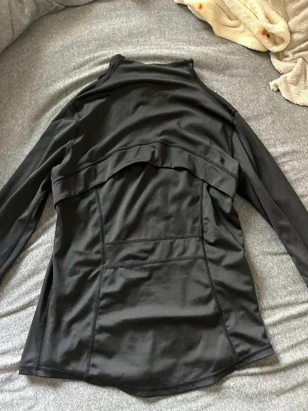 Amazon Jacket - Image 4