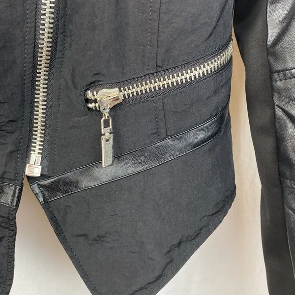 Cache Black Vegan Faux Leather Cropped Collarless Moto Zip Jacket XS - Image 6