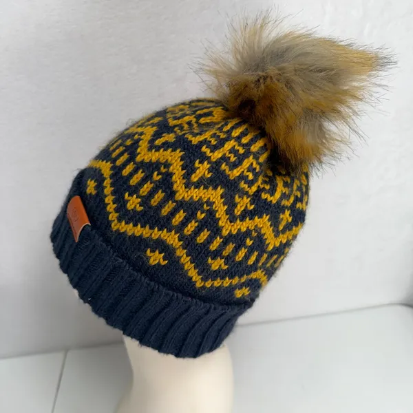 Ariat Beanie Fair Isle Fleece Lined Faux Fur Pom Knit Navy Yellow Warm Outdoor - Image 4