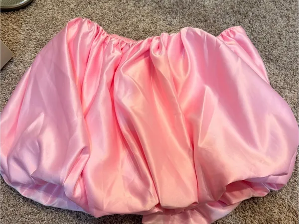 SHEIN Pink Satin bubble skirt - Image 2