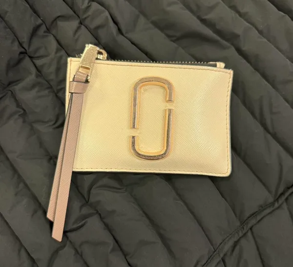 Marc Jacob’s Snapshot and Wallet - Image 9