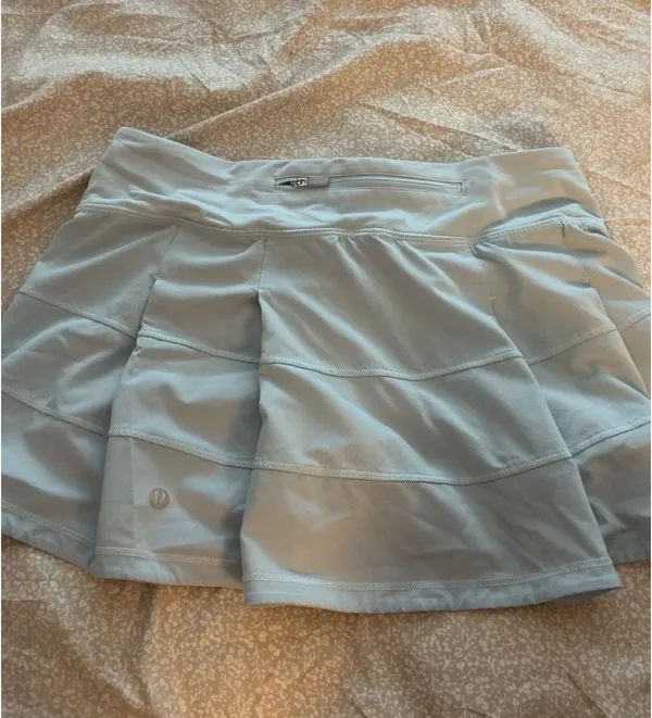 Lululemon skirt powder blue - Image 3