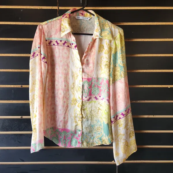 ZARA Colorful Patterned Women’s Button-Up Shirt Romántic Size S - Image 3