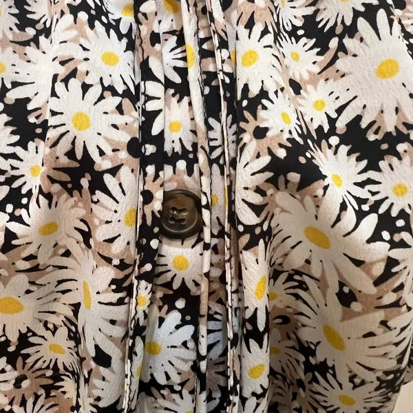 Lily Rose size XL Daisy print crop top NWOT Off the shoulder elastic waist - Image 4