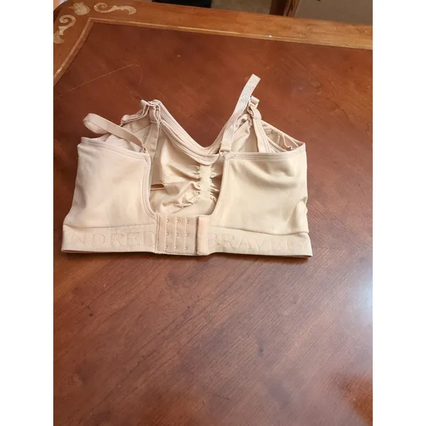 Danskin Kindred Bravery Padded Nursing Bra XL - Image 2