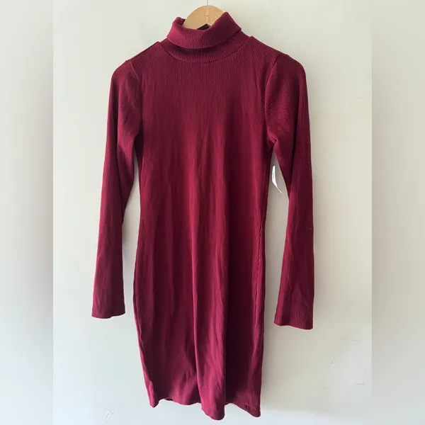 NEW!! Old Navy Burgundy Wine Red Ribbed Fitted Mock Neck Long Sleeve‎ Dress - Image 2