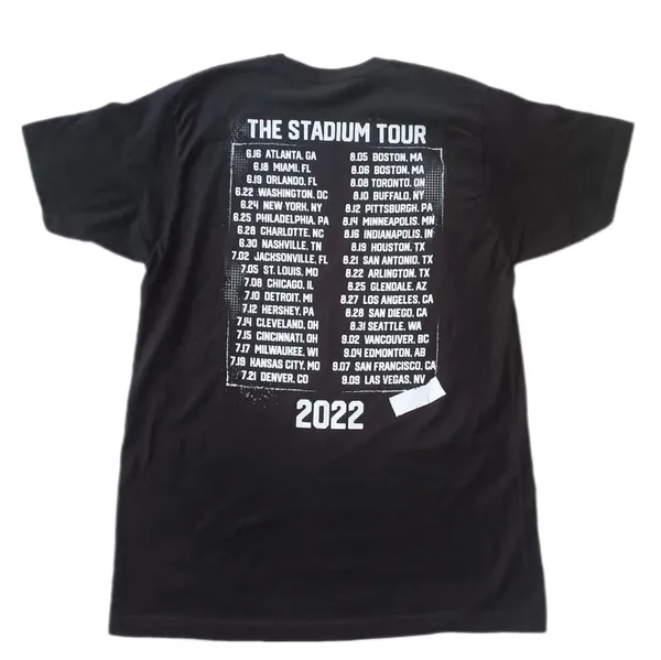 NWOT Motley Crue T-Shirt The Stadium Tour 2022 Size Large - Image 2