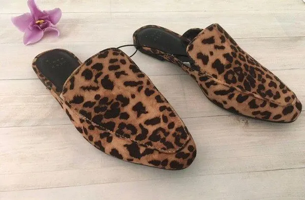 Leopard Print Mules, Size 6 1/2 Brown - Image 3