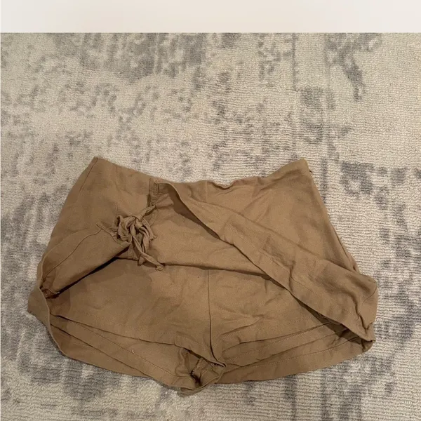 Elegant Tan Women's Linen Skort - Image 4