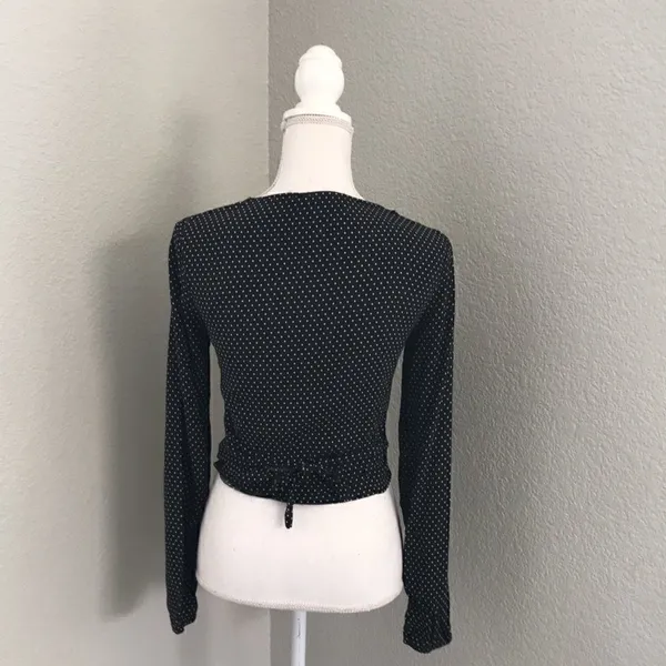 Brandy Melville Wrap Top   - Image 4