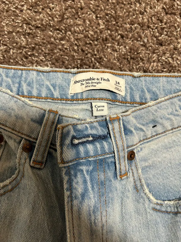 Abercrombie Jeans - Image 2