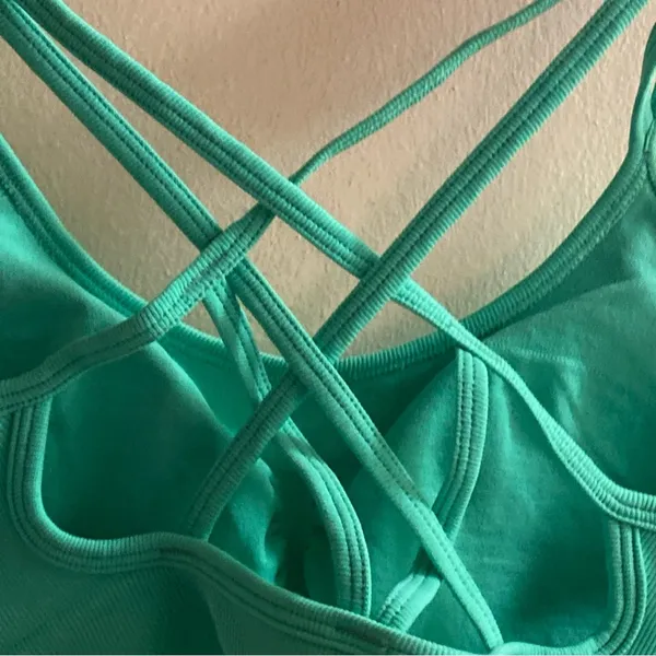Women’s Mint Green Sports Athletic Bra S Small Chest 26” 28” Padded - Image 4