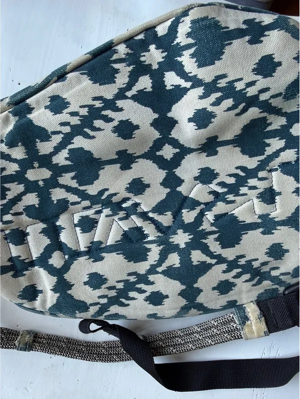 Kavu Canvas Sling Bag with Blue and Cream Ikat Pattern - Image 7