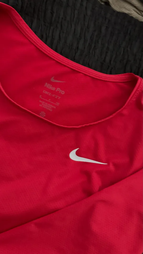 Nike Dri-Fit Long Sleeve Small - Image 2