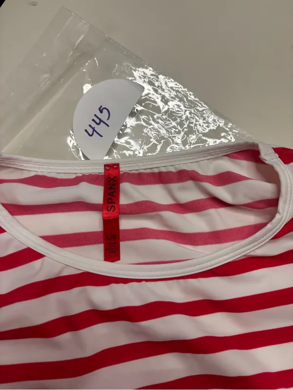 Spanx L/S Stripe Sun Shirt UPF 50 Stretch Size Large Red White Stripes New Waldo - Image 5