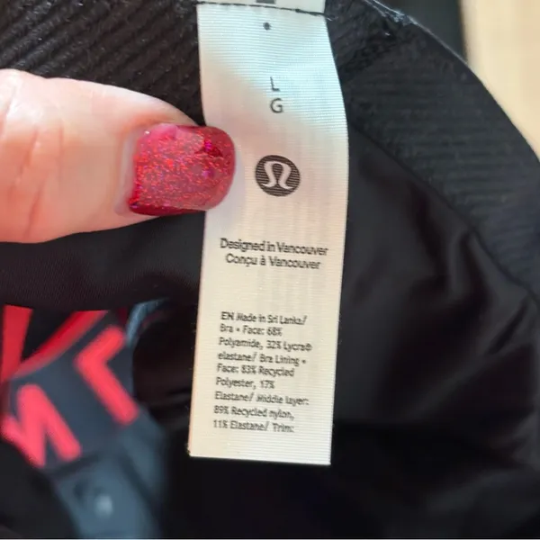Lululemon Satin Shine Logo Train Bra Light Support, A/B Cup. Color Black/Red - Image 5
