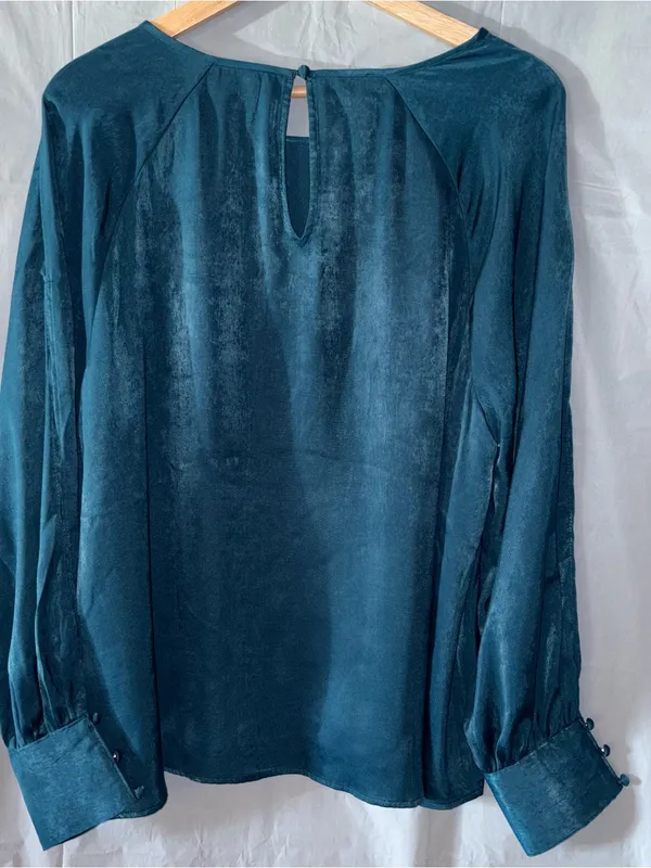 Maurices Women’s Fallon Satin‎ Blouse XL Split Relaxed Pullover Blue Keyhole NWT - Image 3