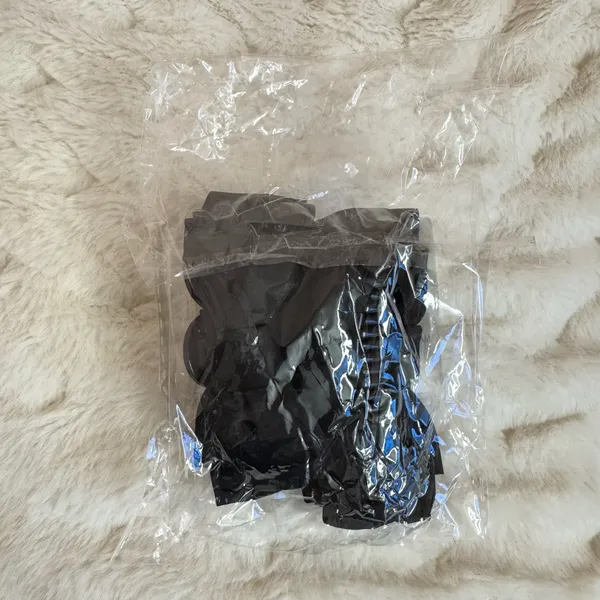 Black Bow Hair Claw Clip 2 Piece Set - Classic Satin Style - Image 4