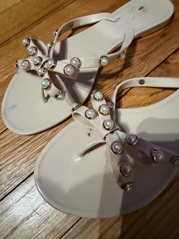 Aldo Flipflops Thong Embellished Sandals Cream White Pearl Sz 8 blush summer jelly - Image 2