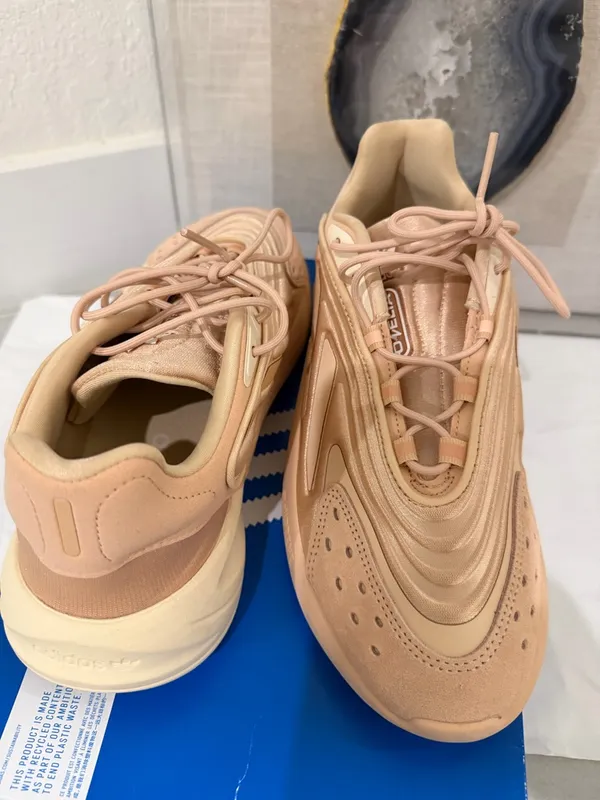 adidas Ozella Sneakers in Peach and Cream - Image 7