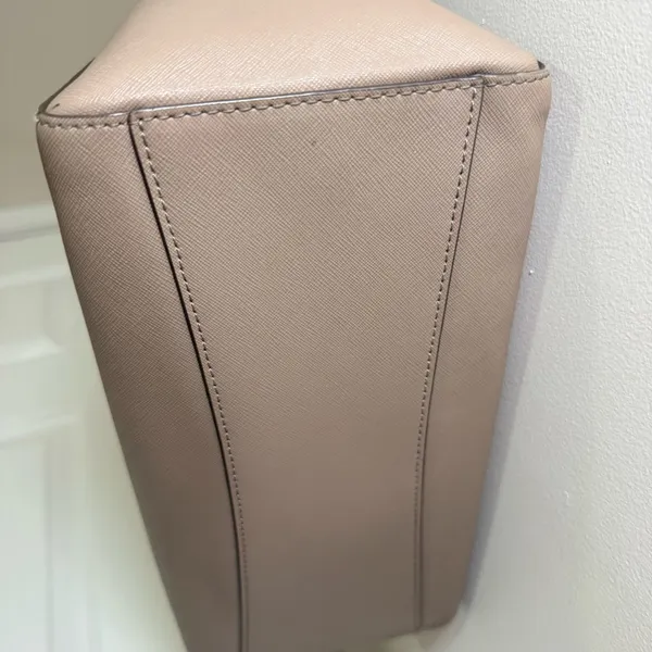 Tory Burch Gray Leather Tote Bag EUC - Image 5