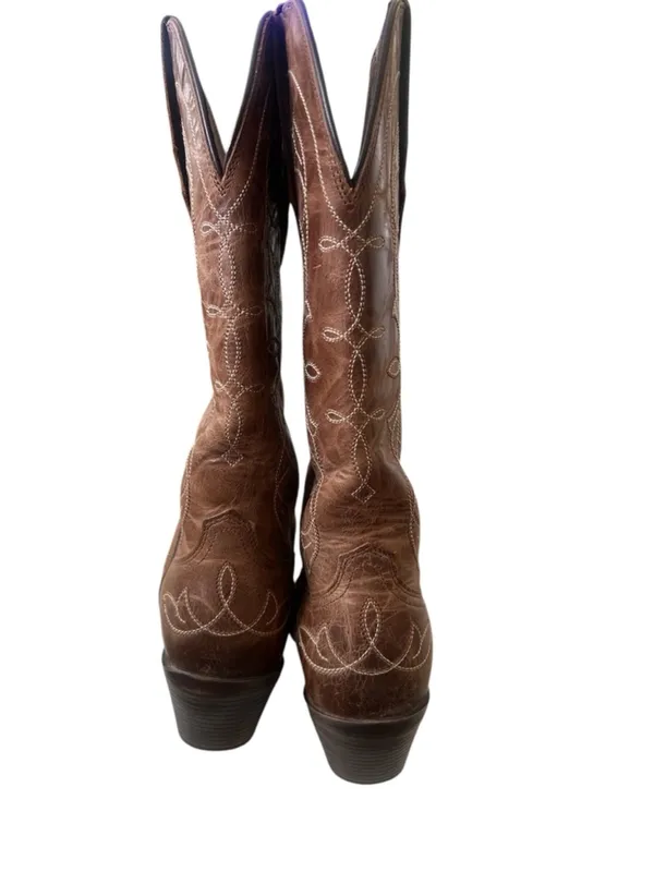 Ariat Women's Snip Toe Cowboy Boots - Distressed Brown Leather - Size 6B‎ - Image 4