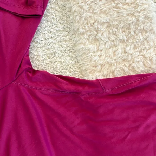 CRZ Yoga Rash Guard long sleeve Ted shirt, Color is Magenta Purple, Small, NWT - Image 6