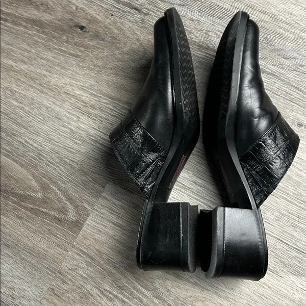 BareTraps Black Leather “Coupe” Slip-On Shoes Size 7.5 Medium - Image 8