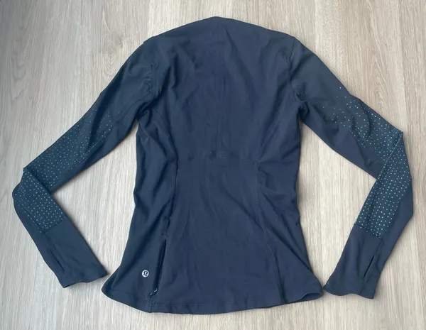 Lululemon Long Sleeve Top - Image 3