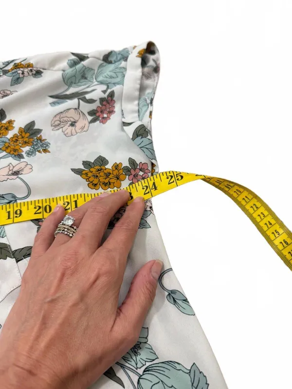 Maurices Floral Print Short Sleeve Blouse - Size M - Image 7