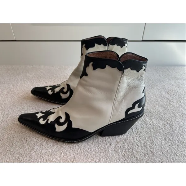 Donald J Pliner Western Ankle Boots Black & Ivory Leather Cowgirl Rodeo Designer - Image 3