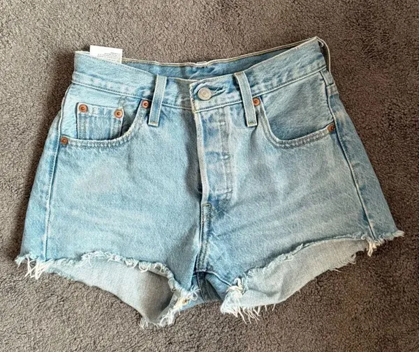 Levi’s 501 Shorts - Image 2