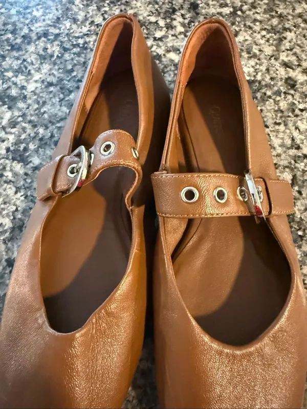 Quince Italian leather buckle Maryjane flats size 6 tan - Image 7