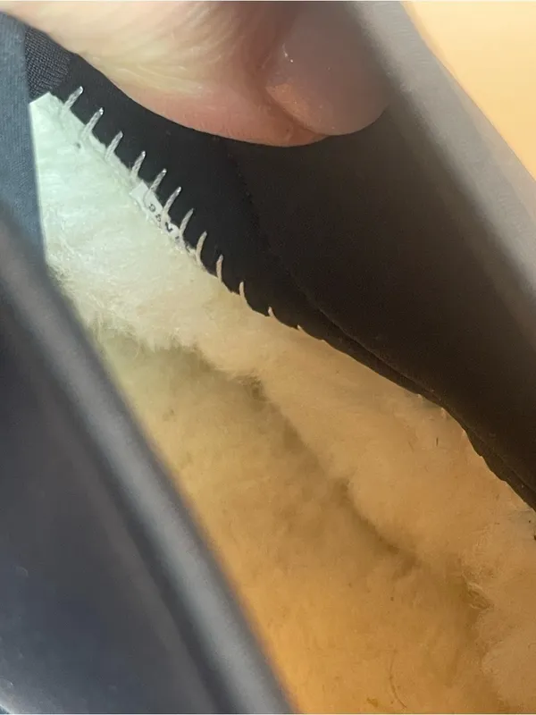 UGG Women’s Classic Mini Dipper Shearling Fur Platform boots Black Sz 6 - Image 12