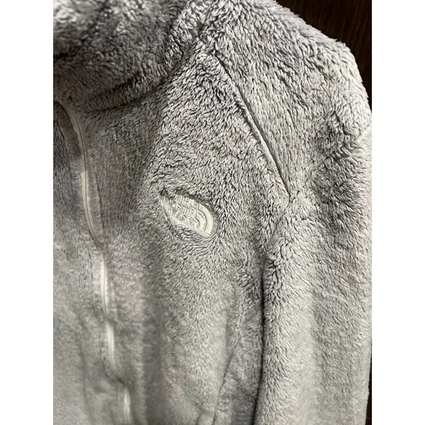 The North‎ Face Women's Osito fleece jacket in a light grey medium - Image 4