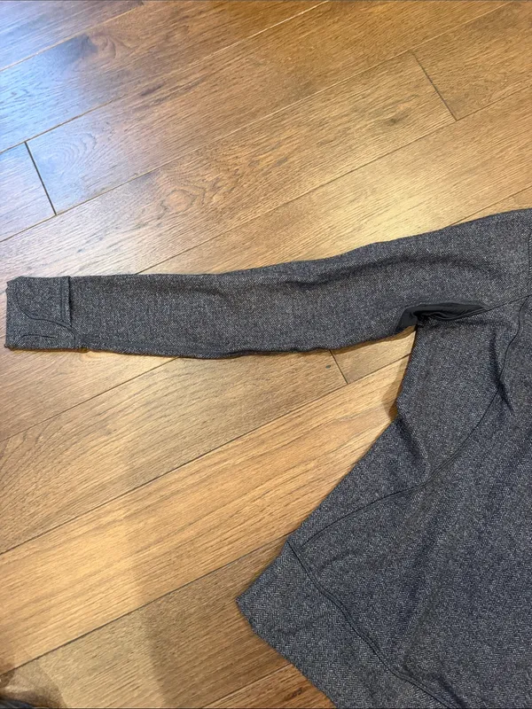 Lululemon Think Fast Pullover in Heathered Herringbone Black Size 10? - C30-131 - Image 4