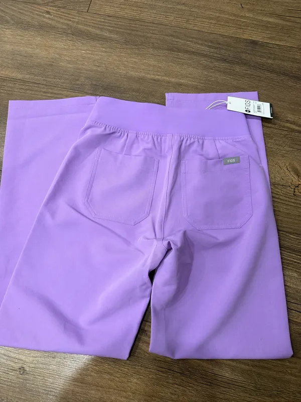 FIGS Scrub Pants - Image 3
