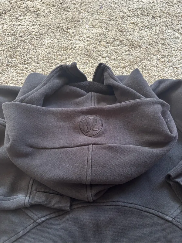Lululemon Scuba Oversized 1/2 Zip Hoodie size XS/S - Image 4