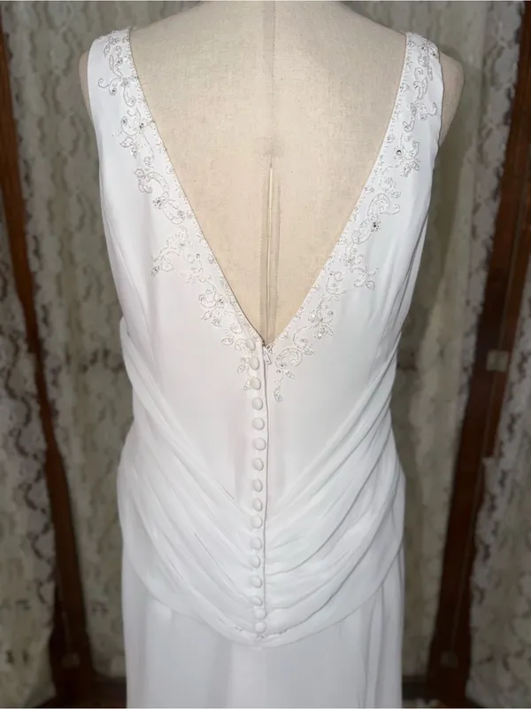 Gorgeous New Mori Lee Simple Chiffon Wedding Gown - Image 7