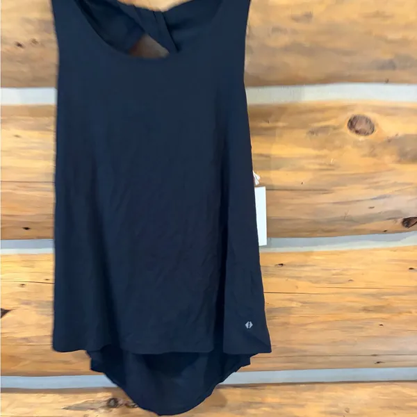 NWT Tavi Breezy Tank size Large Black - Image 4