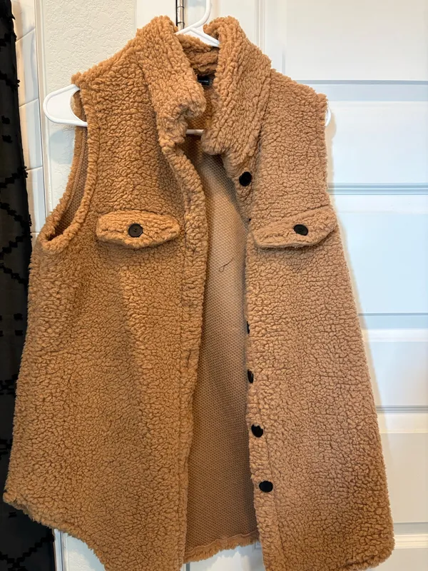 Teddy Vest Brown Size M - Image 2