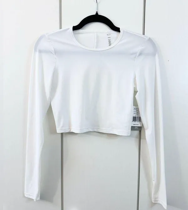 NWT Beyond Yoga Performance Knit Resilient Cropped LS - Lunar White - XS - Image 7
