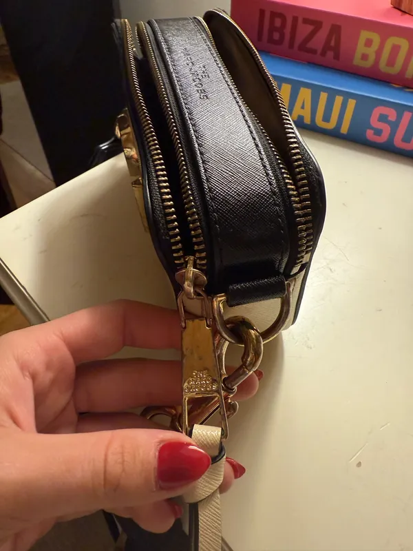 Marc Jacobs Snapshot Crossbody - Image 8