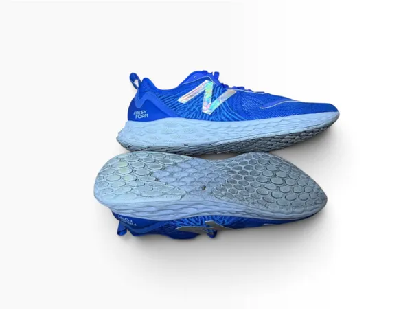 Women's New Balance Fresh Foam Athletic Shoes in Blue and Silver size US10 - Image 10