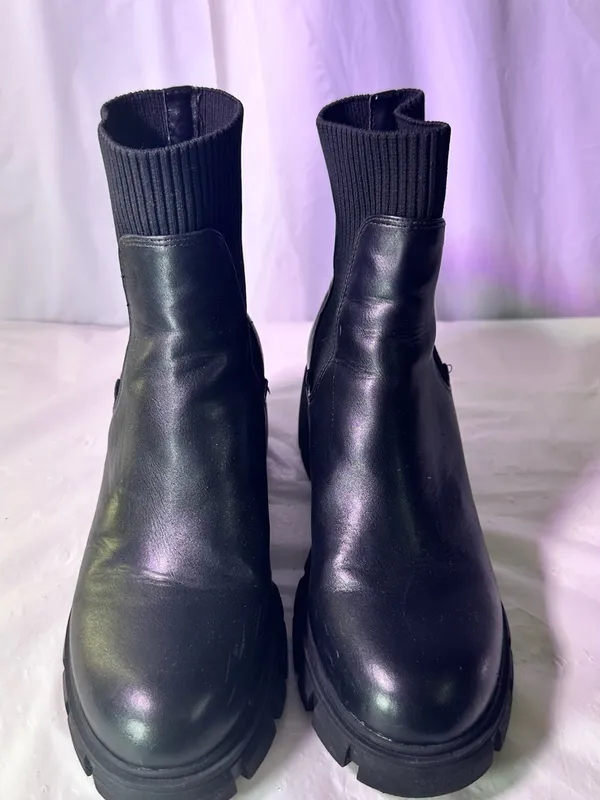Steve Madden Black Chunky Chelsea Ankle Boots - Image 3