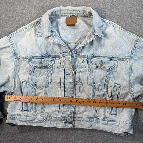 American Eagle Women's Large Light Wash Distressed Denim Jacket Button Front - Image 6