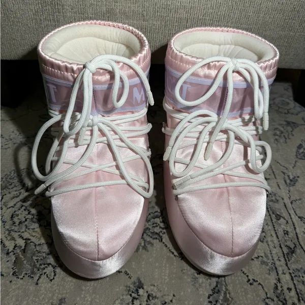 Moon Boot Icon Low Rose Pearly Boots Rose Size 7 - Image 4